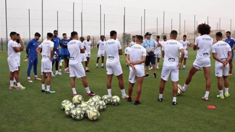 Κορονοϊός: Ομάδα στο Μαρόκο υποχρεώνεται να παίξει απόψε με 26 θετικούς παίκτες