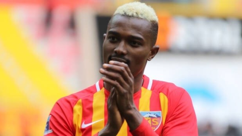 «Εκλεισε» στη Μπεσίκτας ο Μενσά!