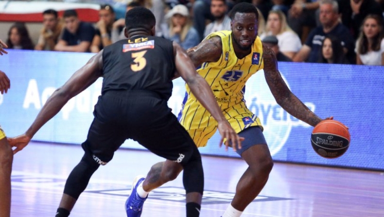 Άρης: Συμφωνία με ΝτεΚόζι, κοντά σε Χάτσερ, Ζάρα και Κουζέλογλου