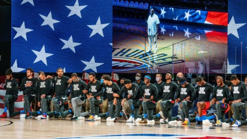 Τραμπ: «Αισχρό να γονατίζουν οι NBAers στον εθνικό ύμνο των ΗΠΑ» (vid)