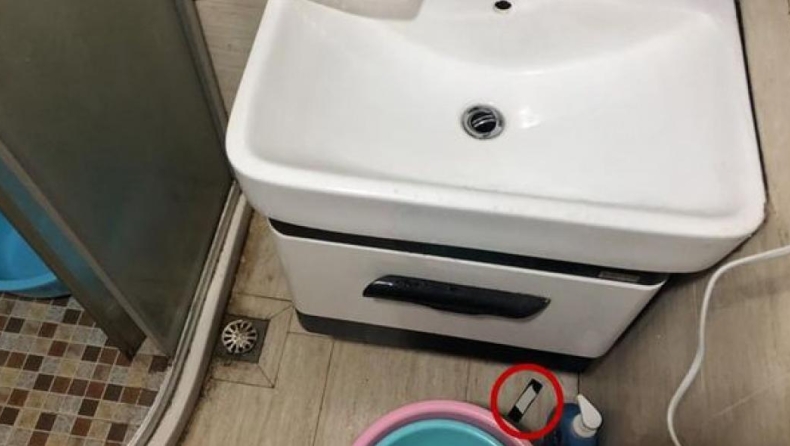Έβαλε κρυφή κάμερα στο σπίτι της κολλητής της γυναίκας του για να τη βλέπει να κάνει μπάνιο