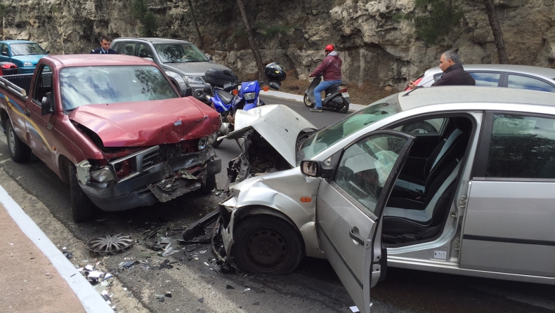 Λιγότερα τροχαία ατυχήματα το Μάιο στην Ελλάδα