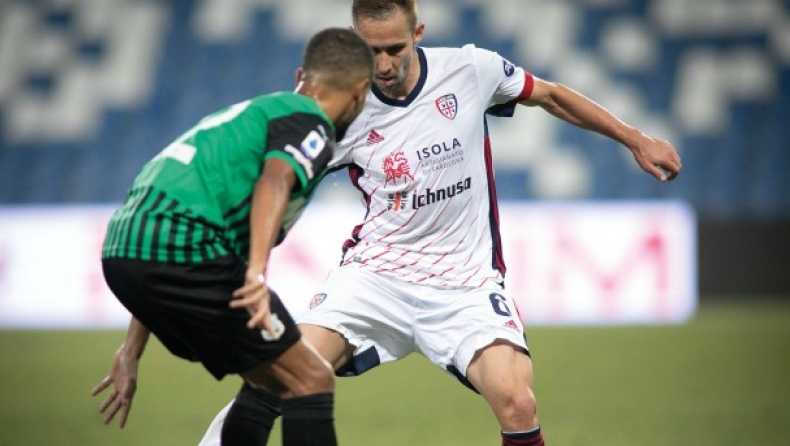 Σασουόλο - Κάλιαρι 1-1: Το... έσωσε ο Μπουράμπια