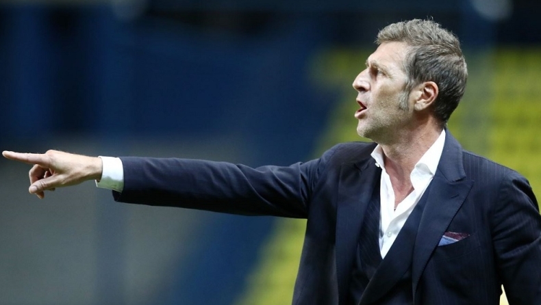 Καρέρα: «Με ανησυχεί όλη η εικόνα της ΑΕΚ»