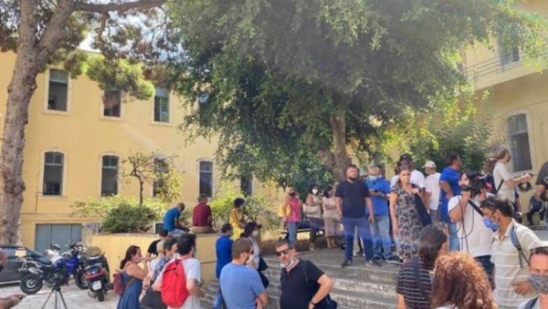 Φυλάκιση 14 μηνών στον γονέα για την επίθεση σε εκπαιδευτικό: Η εξήγηση του δράστη