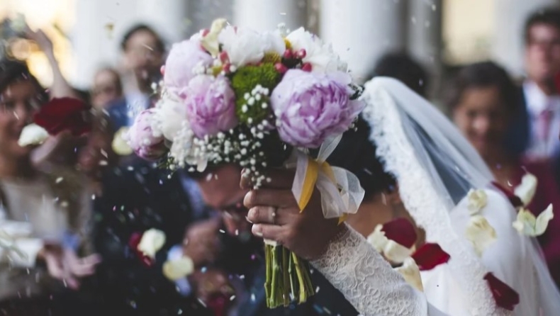 Χανιά: Νέος γάμος εστία κορονοϊού, διασωληνωμένος συγγενής του ζευγαριού