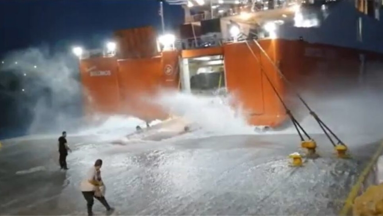 Το πλοίο «Διονύσιος Σολωμός» έδωσε μάχη για να δέσει στη Σίκινο (vid)