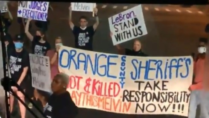 NBA: Διαδηλωτές ζήτησαν βοήθεια από τον ΛεΜπρόν και σταμάτησαν λεωφορείο (vid)