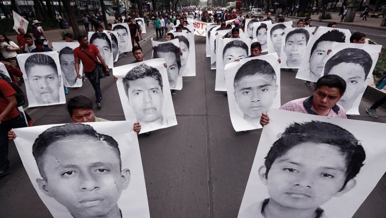 Μεξικό: Δεκάδες εντάλματα σύλληψης σε βάρος στρατιωτικών και αστυνομικών για την εξαφάνιση των 43 φοιτητών το 2014