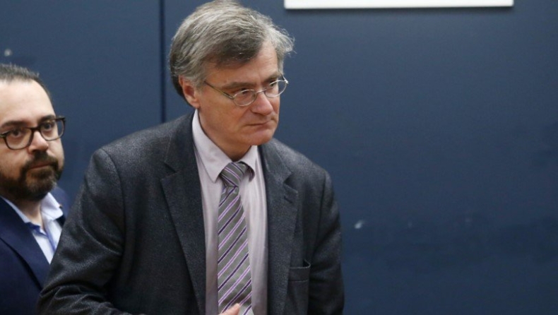 Selfie με μέτρα: Η φωτογραφία του Σωτήρη Τσιόδρα με ηλικιωμένη στην Κυψέλη (pic)