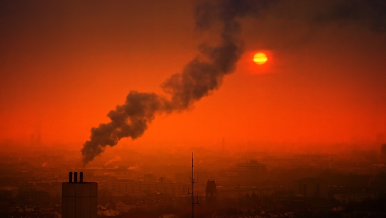 Η ατμοσφαιρική ρύπανση σκότωσε σχεδόν 500.000 νεογέννητα το 2019