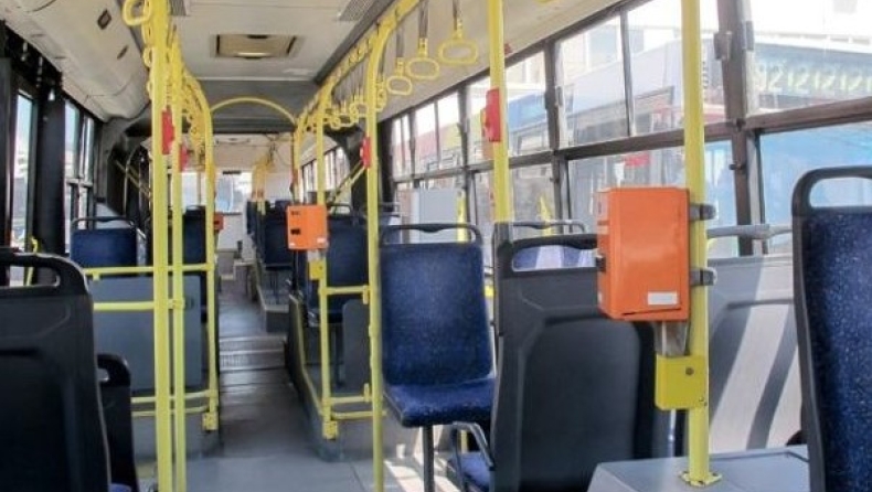 Μυθικές καταστάσεις: Τα νέα λεωφορεία δεν έχουν μηχάνημα για εισιτήρια (vid)