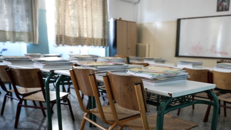 Βρέθηκε δάσκαλος θετικός σε σχολείο της Γλυφάδας και κανένας συνάδελφός του δεν εμφανίστηκε για το τεστ κορονοϊού!