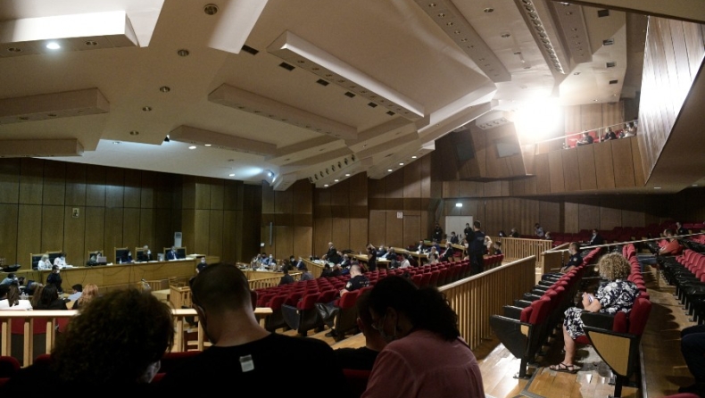 Οι πιο απίθανες δικαιολογίες των Χρυσαυγιτών για ελαφρυντικά: Τζάμπι-τζάμπι, φιλόζωοι και γάμος με την ίδια γυναίκα