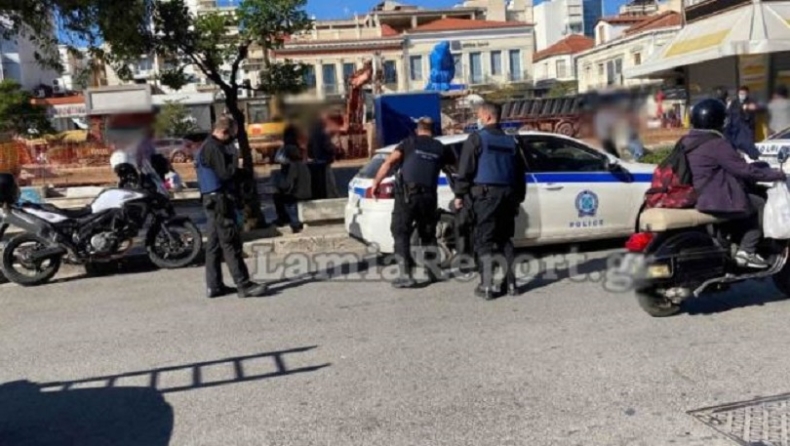 Λαμία: Ανήλικες Ρομά θώπευαν τα γεννητικά όργανα ηλικιωμένου σε πλατεία