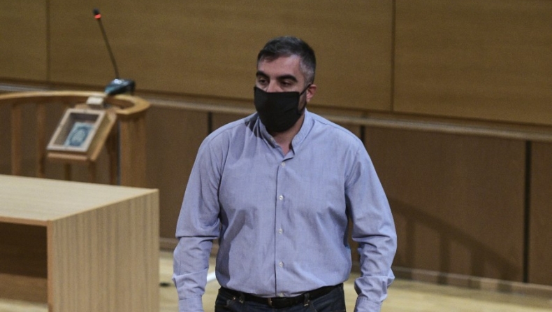 Μέσα στην δικαστική αίθουσα συνελήφθη ο Ματθαιόπουλος (vid)