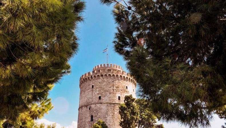 Σοκ στη Θεσσαλονίκη: 839 κρούσματα, σχεδόν διπλάσια από την Αττική!