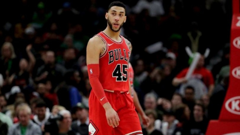 Μπουλς: Ανανέωσαν με Βάλενταϊν (pic)