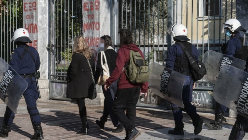 Η Σύγκλητος του Πολυτεχνείου καλεί σε επέτειο με λιτό και συμβολικό τρόπο: Κοινό κείμενο από ΣΥΡΙΖΑ, ΚΚΕ, ΜέΡΑ25