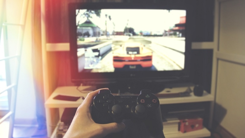 Το 66% θα πάρει άδεια για να παίξει PlayStation 5 και ένα 2% θα δηλώσει ασθένεια (pic)