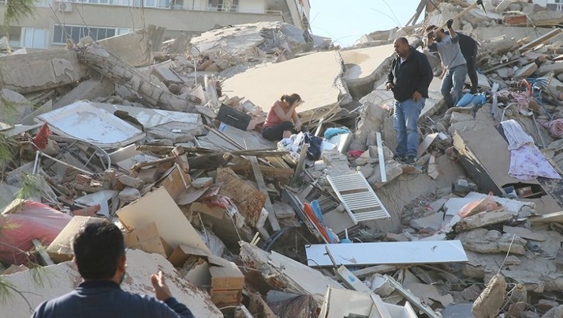 Τουρκία: 42 νεκροί, σχεδόν 900 τραυματίες λόγω του σεισμού (vid)