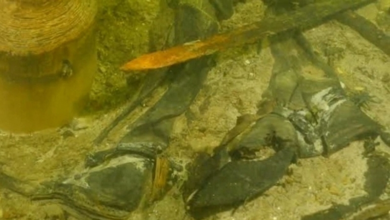 Ανακαλύφθηκε σκελετός στρατιώτη του Μεσαίωνα σε λίμνη της Λιθουανίας, με το σπαθί και τις μπότες του (pics & vid)