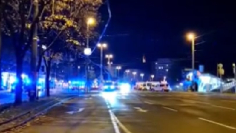 Επίθεση στην Βιέννη: Αποκλεισμένο το κέντρο της πόλης, για πολλούς νεκρούς και τραυματίες κάνουν λόγο τα τοπικά ΜΜΕ (pics & vids)