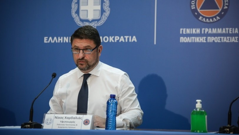 Χαρδαλιάς: «Μόνο Έλληνες και όσοι έχουν άδεια παραμονής θα περνούν τα χερσαία σύνορα, 7:00 με 23:00» (vid)