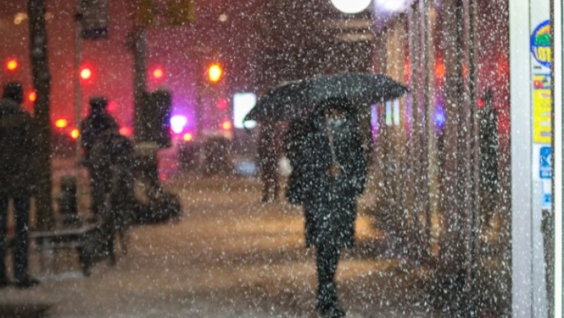 Στη Νέα Υόρκη έριξε σε μία νύχτα υπερδιπλάσιο όγκου χιονιού από ότι όλο τον περσινό χειμώνα (vids)