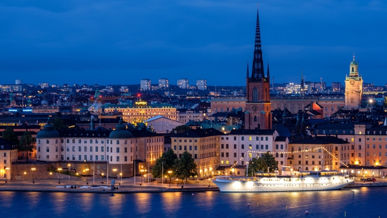 Η Σουηδία «πληρώνει» την χαλαρότητά της στον κορονοϊό