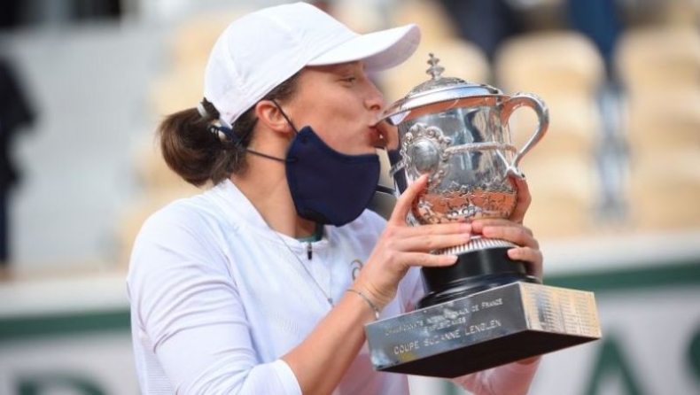 Ίγκα Σβιάτεκ: Η αγαπημένη του κοινού στο τένις για το 2020 (vid)