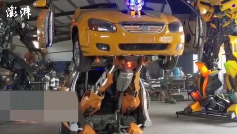 Μηχανικός μετατρέπει παλιά αυτοκίνητα σε Transformers