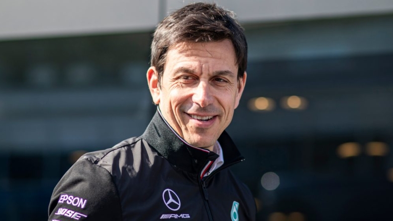 Formula 1: O Τότο Βολφ συνεχίζει στο τιμόνι της Mercedes