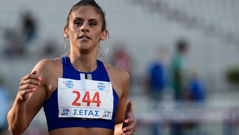 Ντεμπούτο στο Μοντεβίλ για Σαμάνη