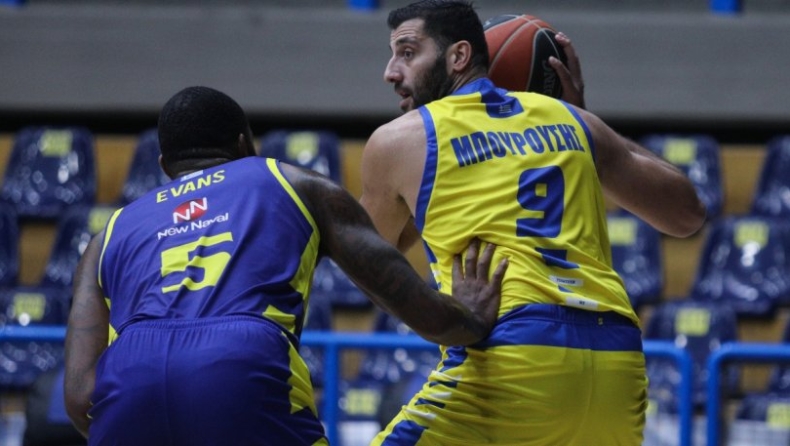 Μπουρούσης: «Στην Κίνα έτρωγαν κροκόδειλους και σκύλους, έφευγα να πάρω πίτσα»! (vid)