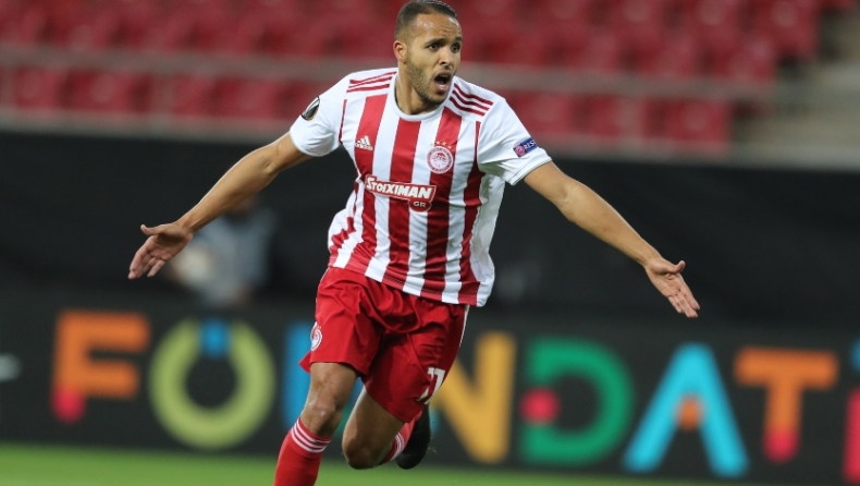 Ελ Αραμπί: Ο γκολεαδόρ με τα... πιστόλια! (vids)