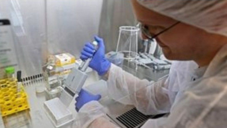 Αναπτύσσεται το πρώτο εμβόλιο Covid-19 σε μορφή «έξυπνου» τσιρότου