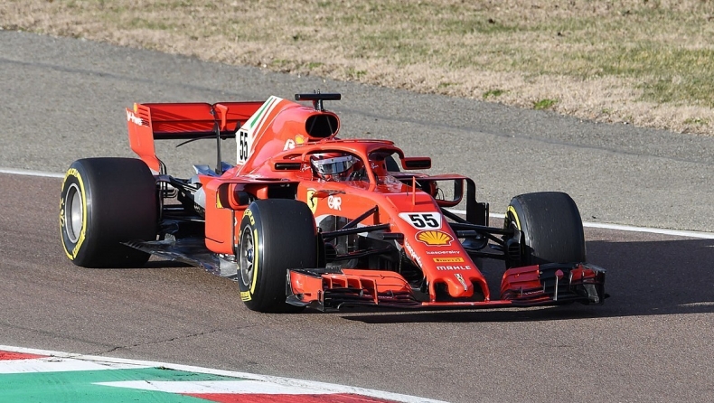 Ο Κάρλος Σάινθ οδήγησε μονοθέσιο Ferrari για πρώτη φορά