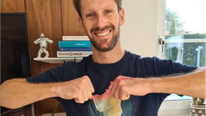 Ο Γκροζάν αποκαλύπτει τα τραυματισμένα χέρια του (pics)