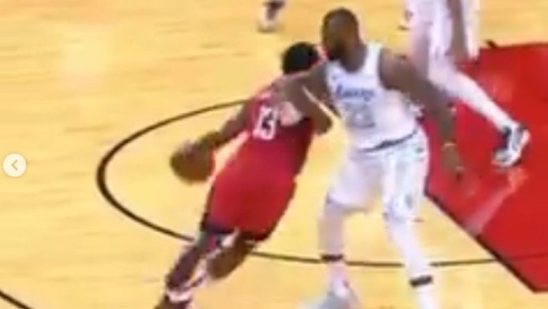 O Χάρντεν κλείδωσε το χέρι του ΛεΜπρον, πήρε το φάουλ και ξεσήκωσε κουβέντα! (vid)