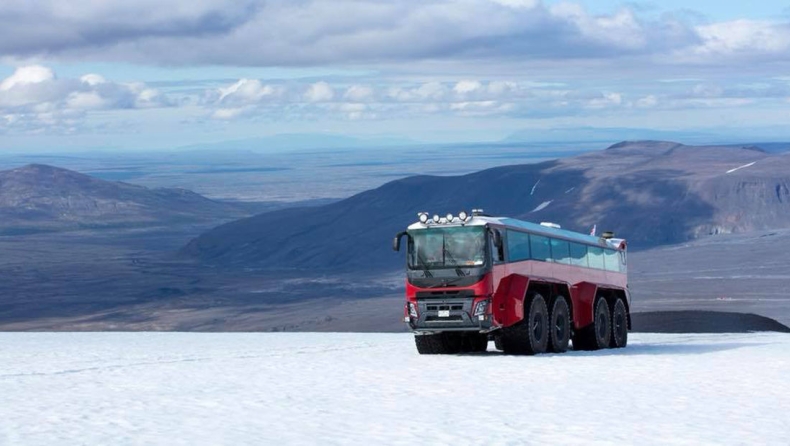 Sleipnir Glacier Truck 8X8: Το λεωφορείο των πάγων (pics & vid)