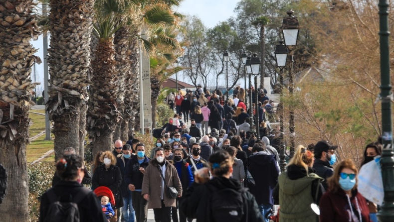 Lockdown: Στο... τραπέζι απαγόρευση μετακίνησης μεταξύ των δήμων της Αττικής