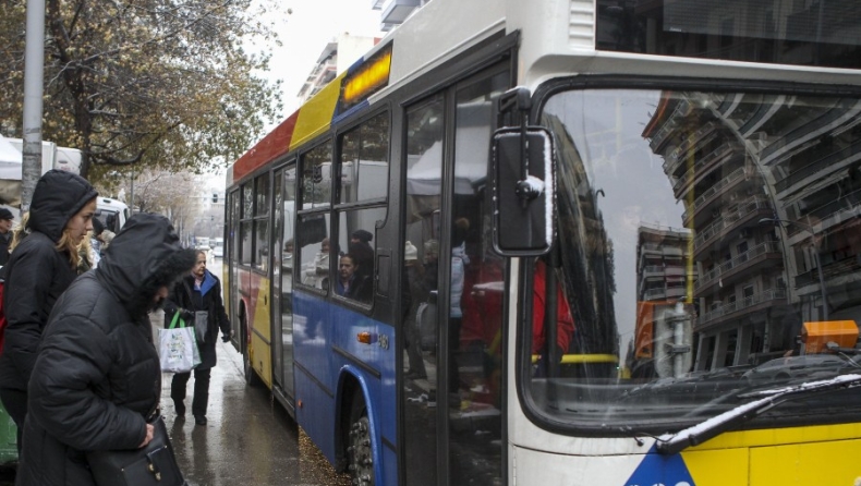 Έσκασε καλοριφέρ σε λεωφορείο του ΟΑΣΘ: Στο νοσοκομείο 60χρονη