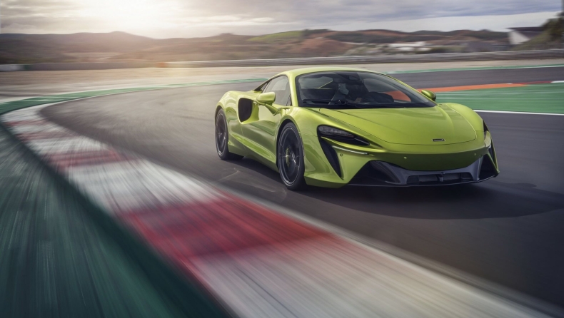 Artura, το νέο υβριδικό καμάρι της McLaren (pics & vid)