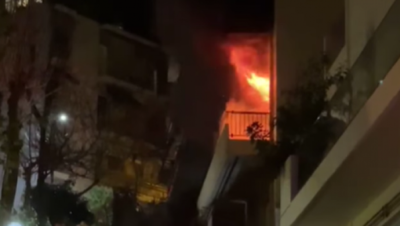 Συναγερμός στην Πυροσβεστική: Πυρκαγιά σε διαμέρισμα στο Παγκράτι (pic)
