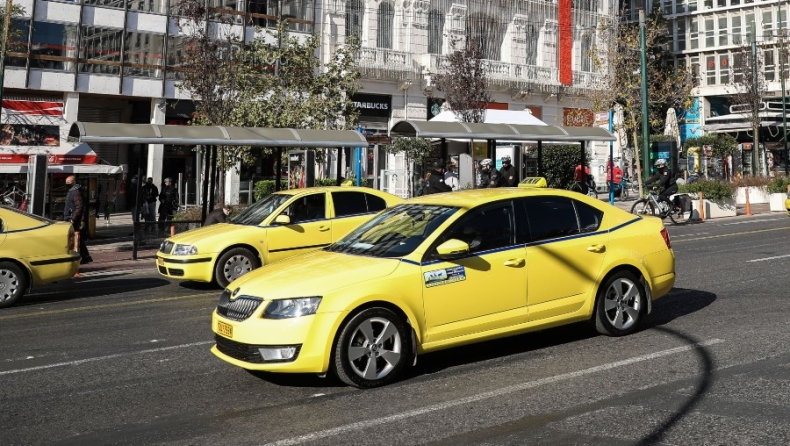 Πρόταση για αποσυμφόρηση των ΜΜΜ: «Κουπόνια για να παίρνουν ταξί οι εργαζόμενοι» (vid)