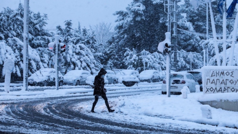 Θα αργήσει να σταματήσει η χιονόπτωση: Η πρόγνωση του καιρού