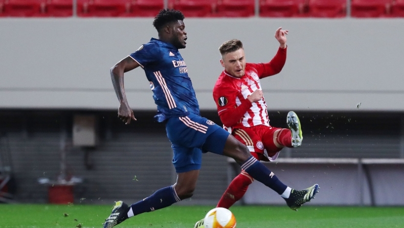 Το παζλ των ακραίων μπακ του Ολυμπιακού και η σύγκριση με την περασμένη σεζόν