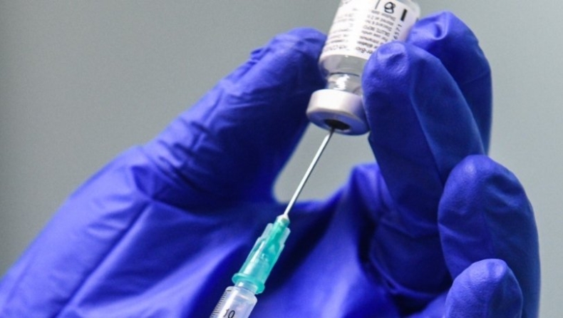 Ιρλανδία: Η επιτροπή εμβολιασμών συνιστά την προληπτική αναστολή της χρήσης του εμβολίου της AstraZeneca