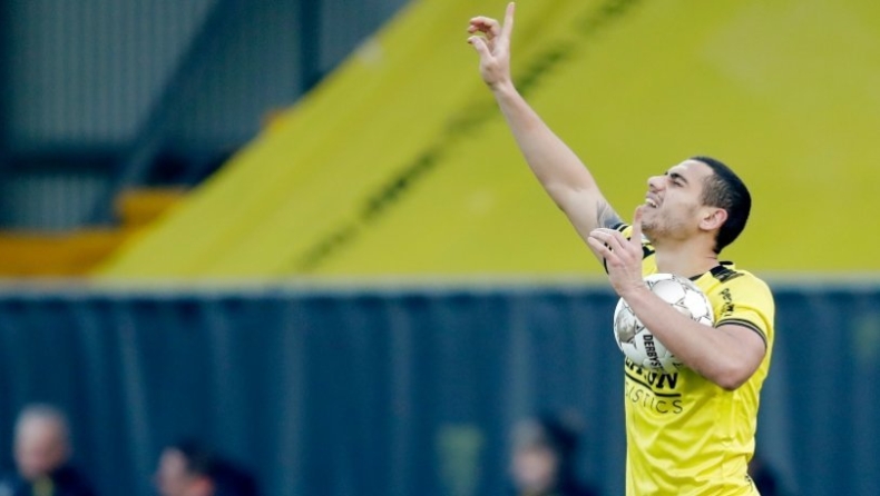 Γιακουμάκης: Αφιέρωμα του World Soccer στον πρώτο σκόρερ της Eredivisie! (pics)